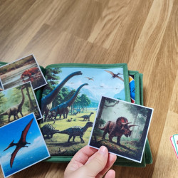 Quiet book "Dinossauros"